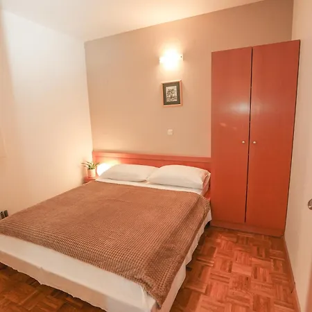 Vallis Rabiosa Apartment